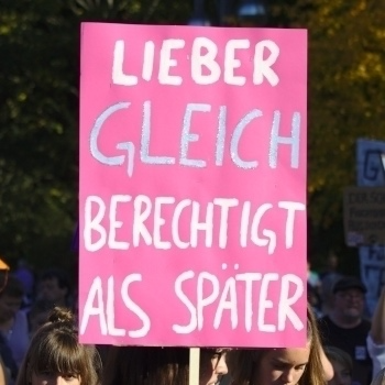 Bild für die Veranstaltung Feministischer Lesekreis «Die Waffen nieder!» 